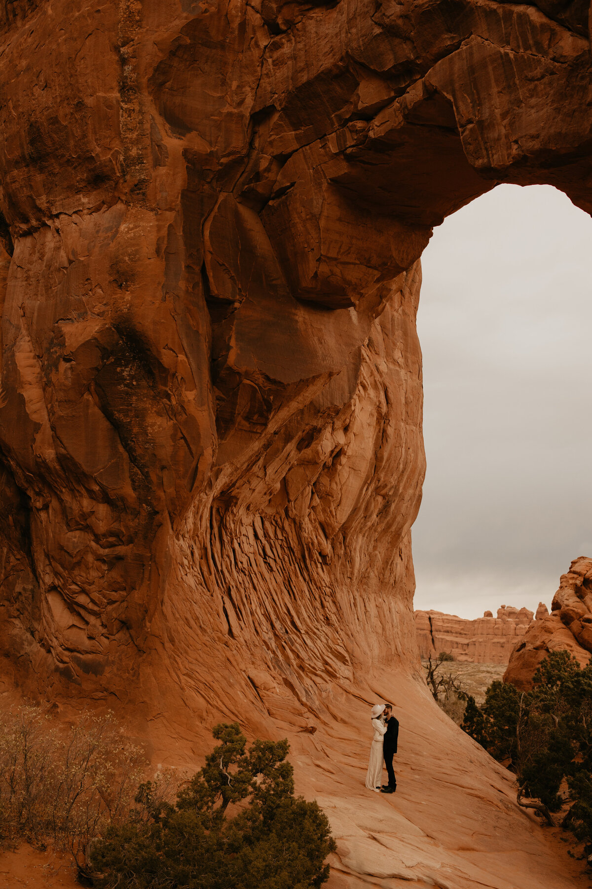 Arches-National-Park-Moab-Utah-engagement-photos-151