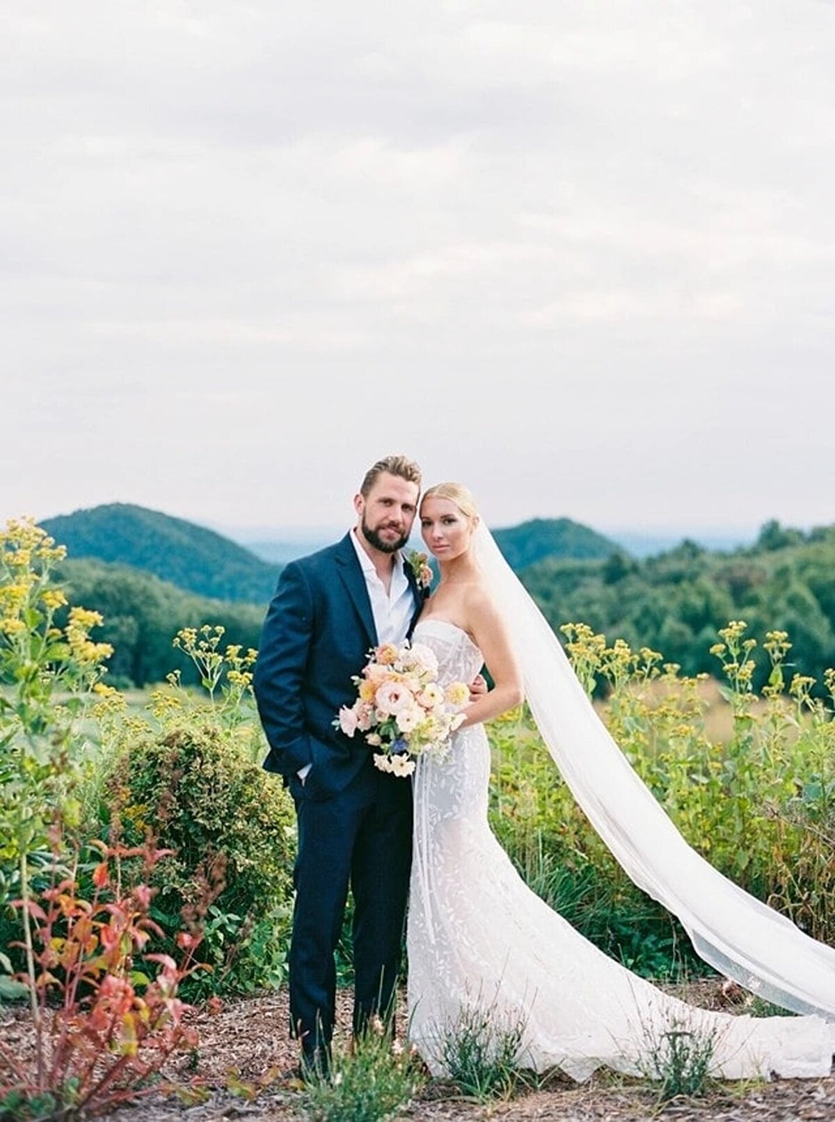 Wedding-at-Primland-Resort-Meadows-of-Dan-Virginia-g9zxxqvi