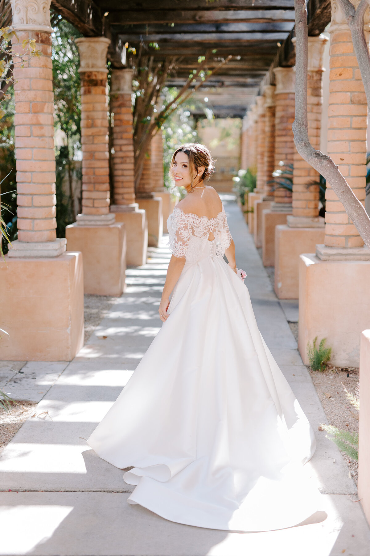 JENNIFERTHOMAS030924-98