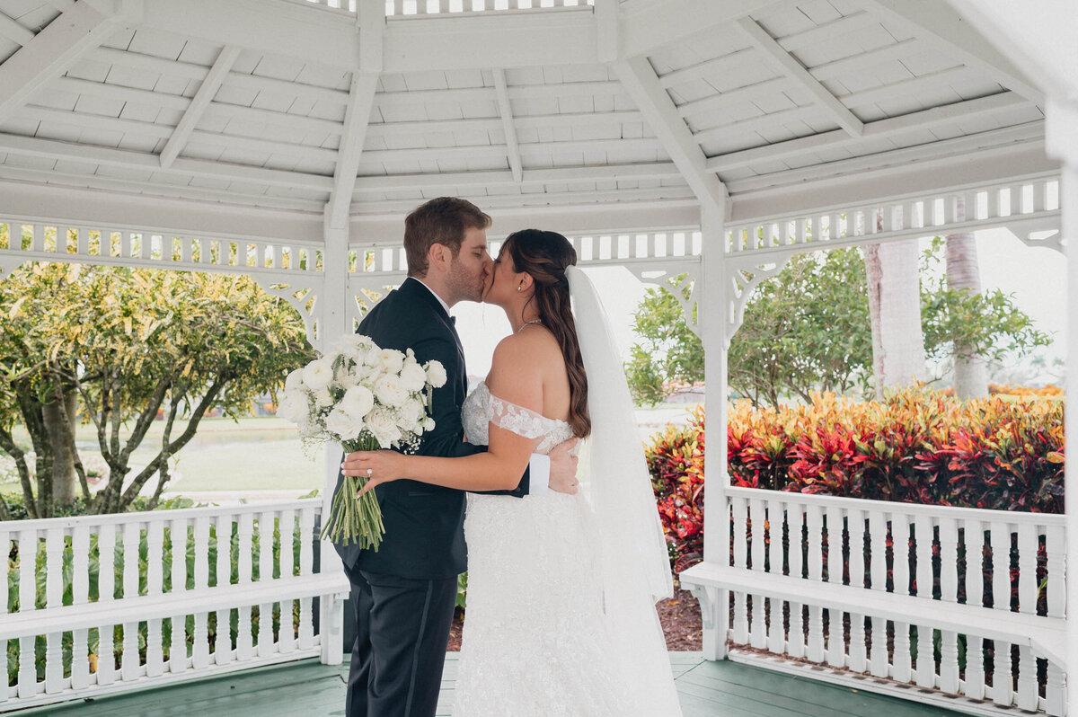 Brooke-Evan-Miami-Florida-Wedding-Elopement-Engagement-Photographer20