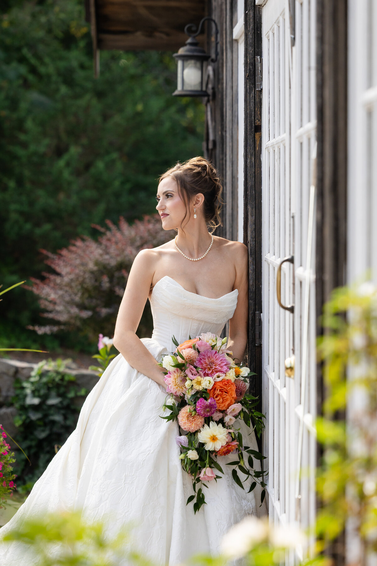 bride-at-red-lion-inn-lisa-gilbert-photography