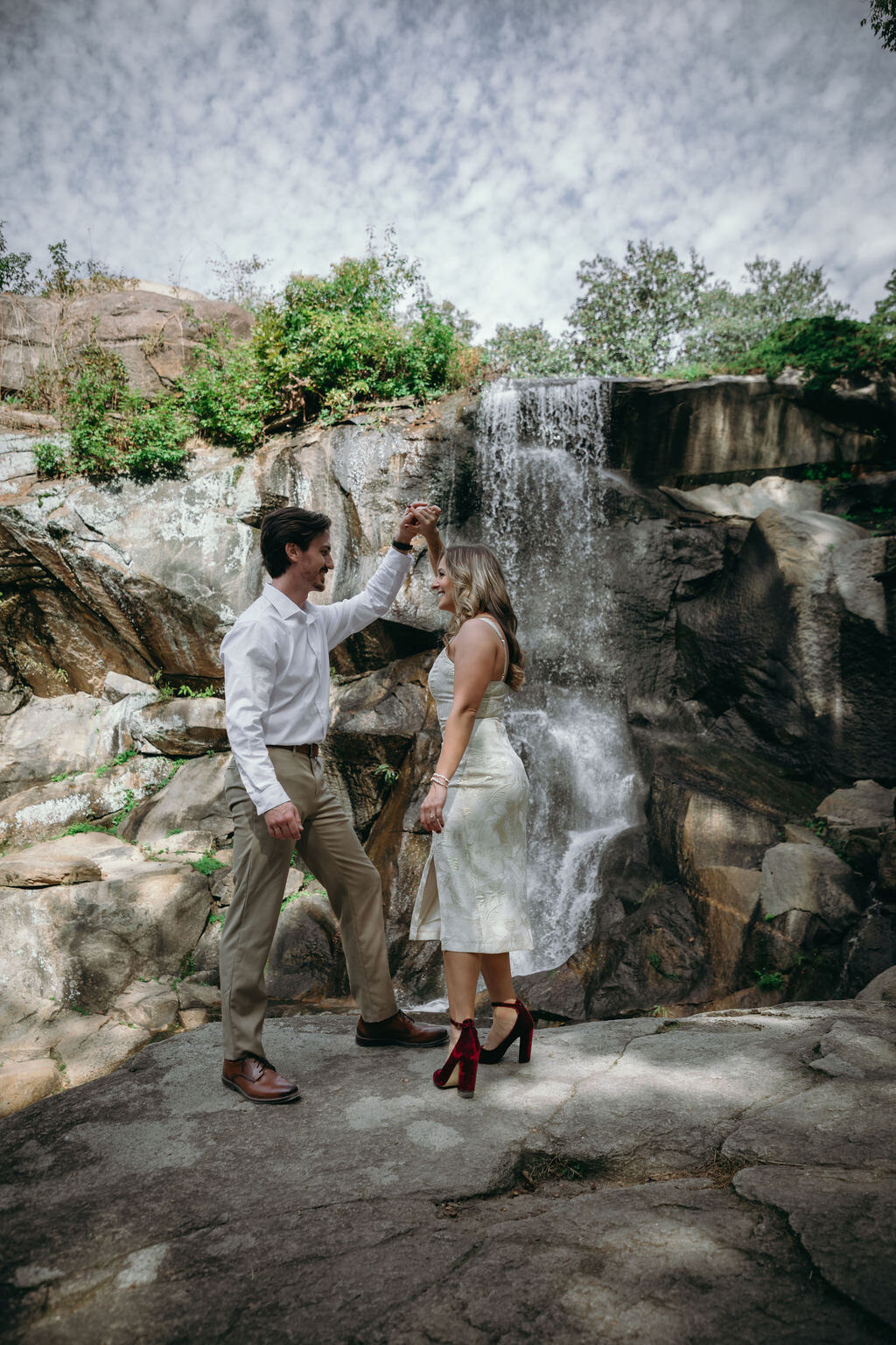 meredith-michel-photography-waterfall-dance-romantic-engagement-richmond-va