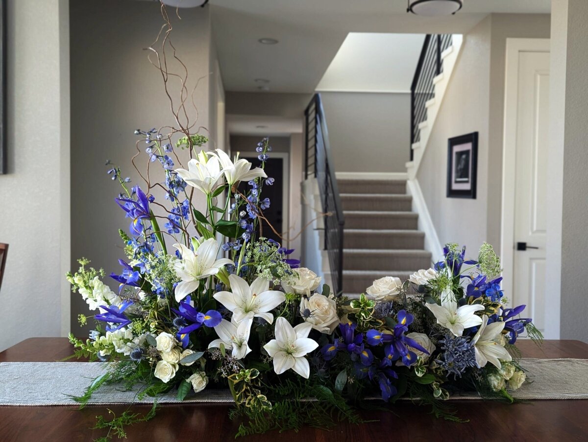 funeral and sympathy floral individual arrangement easle