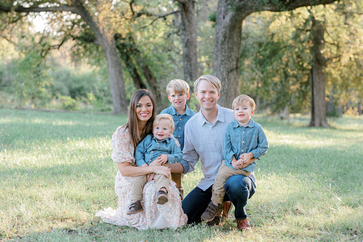 Driver Family Portraits | Fall Mini Session at Harry Moss Park | Dallas Family Photographer-10
