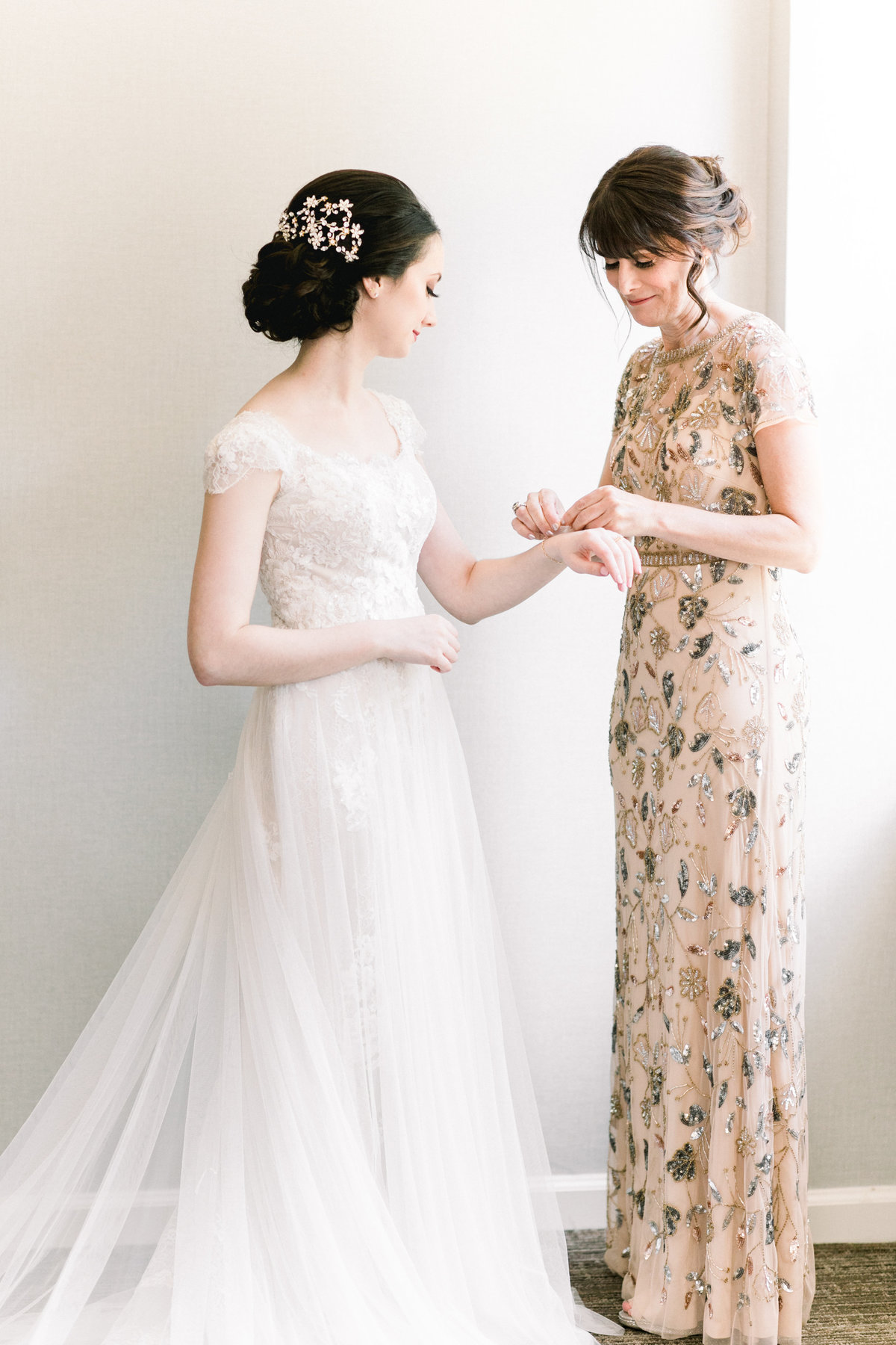 Kate & Jack_Wedding_Bride In Dress_1032