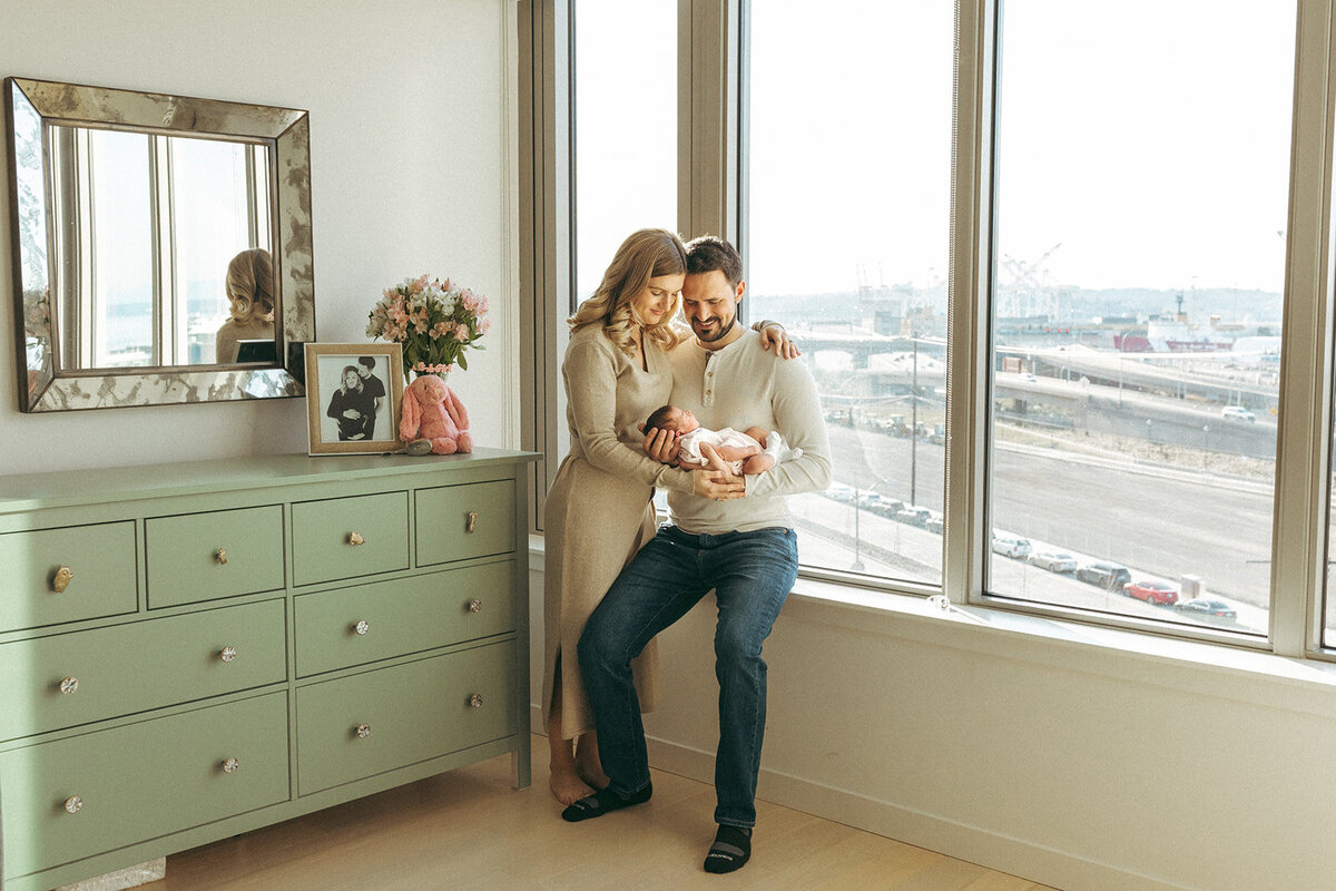 Lauren-Mitchell-Seattle-Washington-In-Home-Newborn-Photographer1