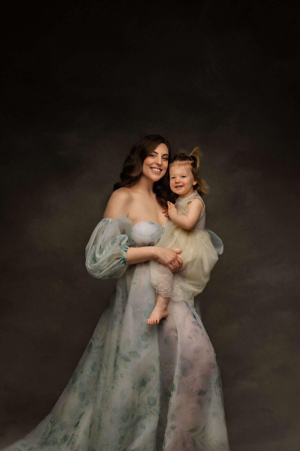 NW Arkansas motherhood photographer, motherhood photography near me