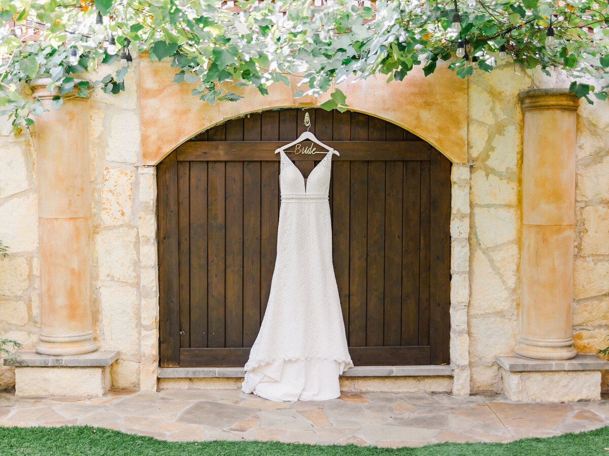 Syndi&JohnMagnoliaTerraceFriscoTexasWedding-13