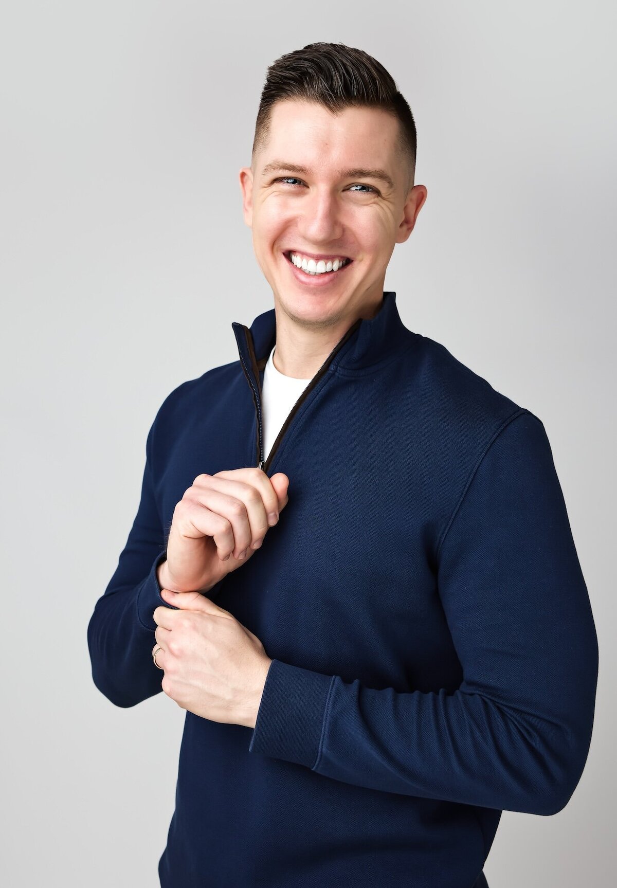 Best Charleston headshot portrait photographer, get branding photos taken in Charleston, professional business portraits