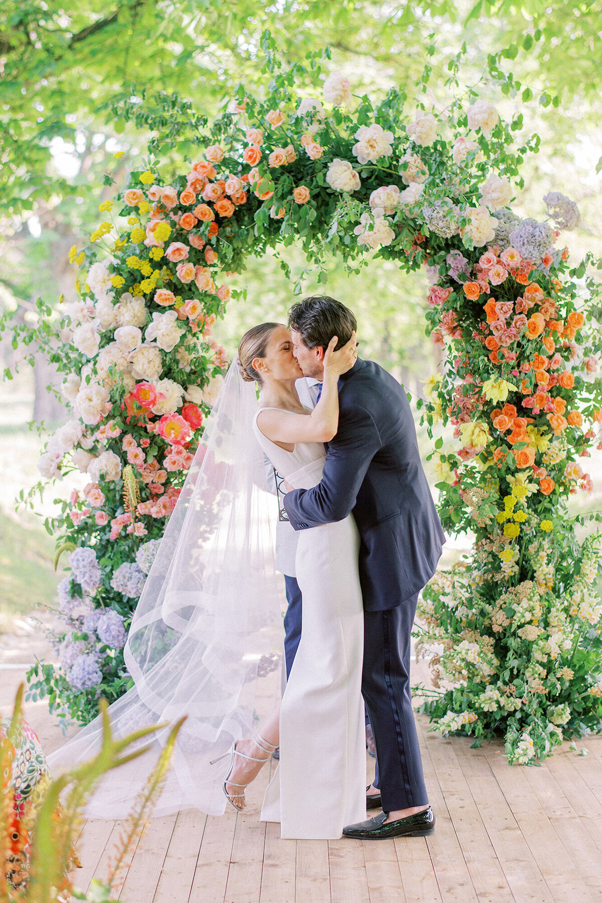 Maïlys Fortune Photography Husband Wife Wedding Weddings Photography France Switzerland Italy Timeless Dreamy Imagery Bilingual French English Destination Weddings Destination Wedding Provence French Riviera Paris Lake Como Tuscany48