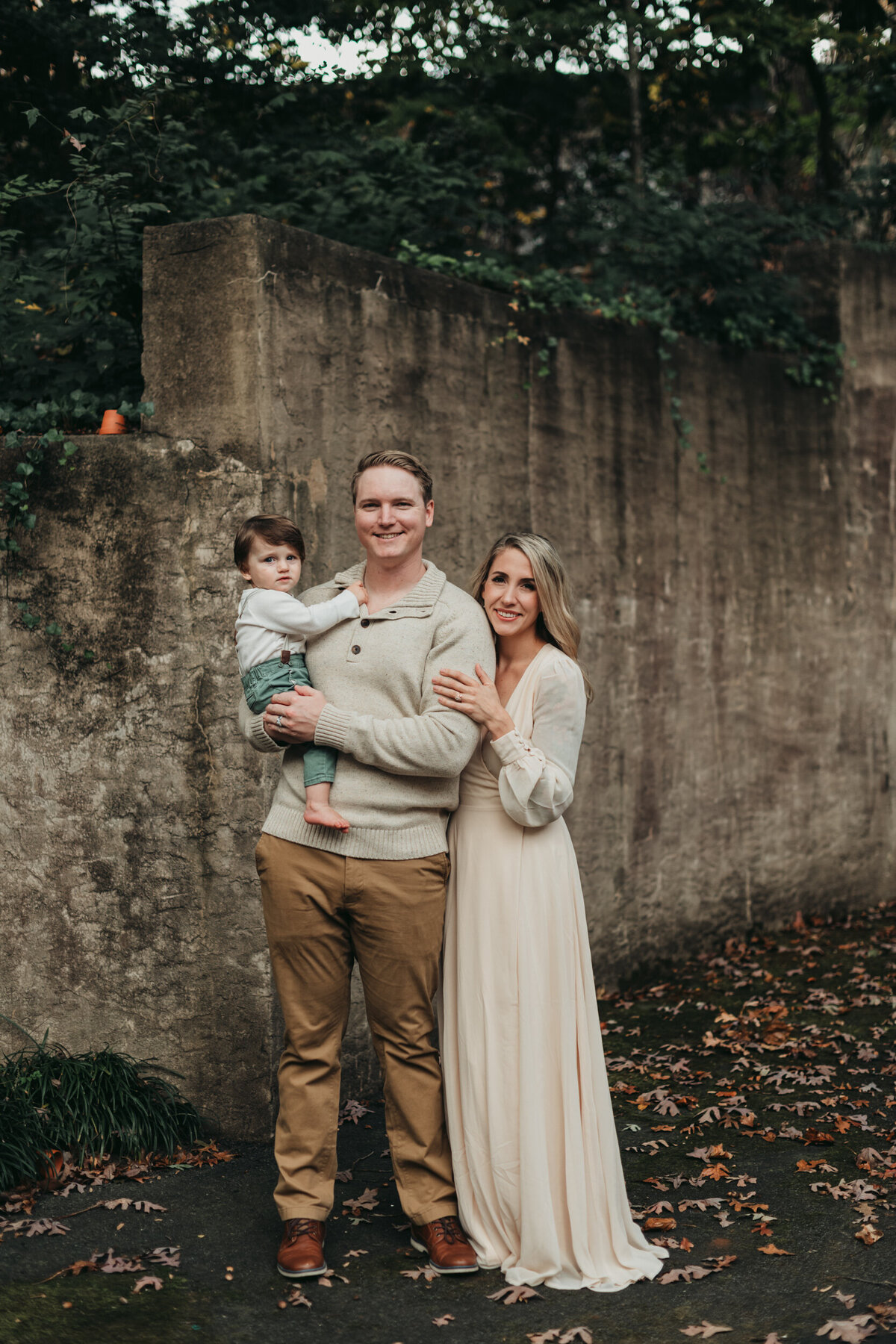 Heart in Hands Photo - Atlanta Family Photography Cator Woolford Gardens-6