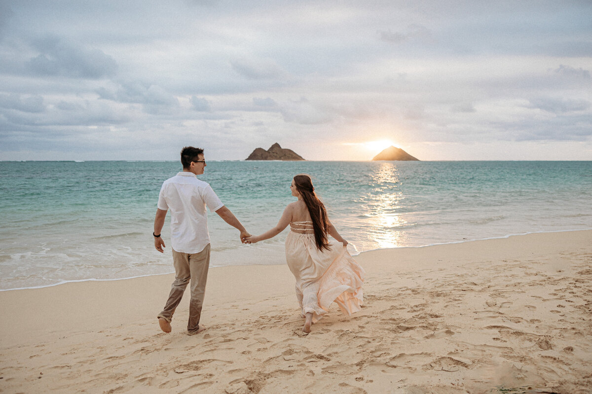 Lanikai-Beach-Maternity-Photos-30