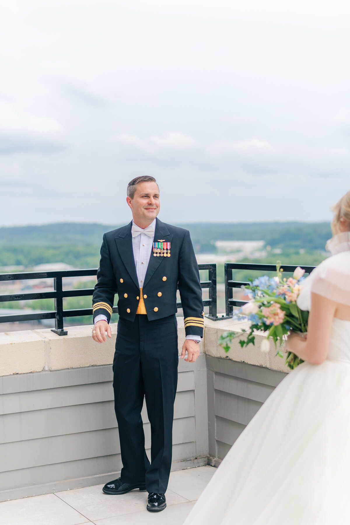 Merdian Mississippi Wedding at Key Bros Hanger _ Lauren Elliott Photography _ Sarah and TY-269