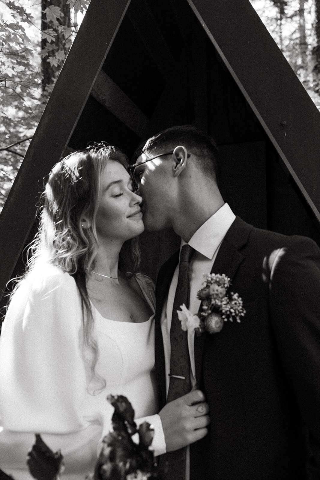 MtRainierSmallWedding-DallinHazard-469