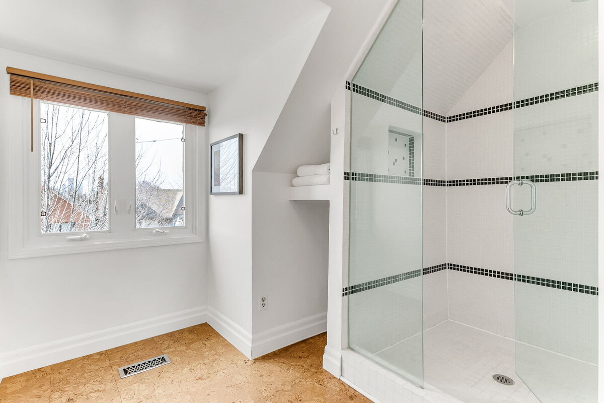36-web-or-mls-27_004_Master Ensuite