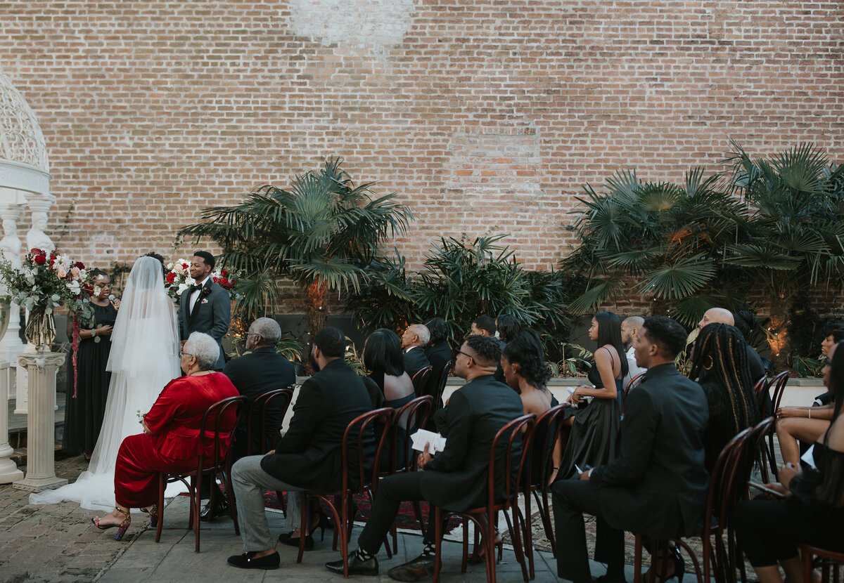 New-Orleans-Modern-Micro-Wedding-Margaret-Place-22