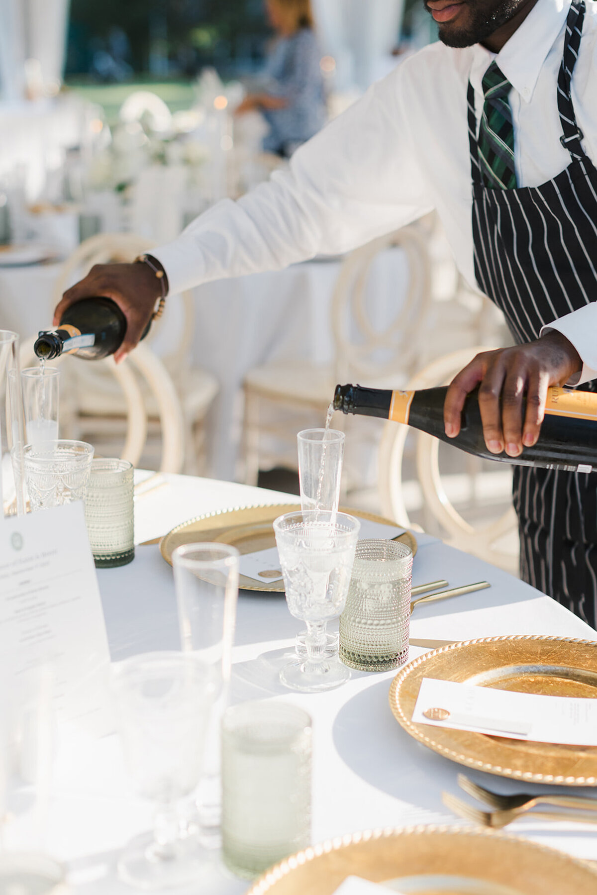 Grace-Brown-Photography-Bellevue-Hall-Tented-Wedding_059