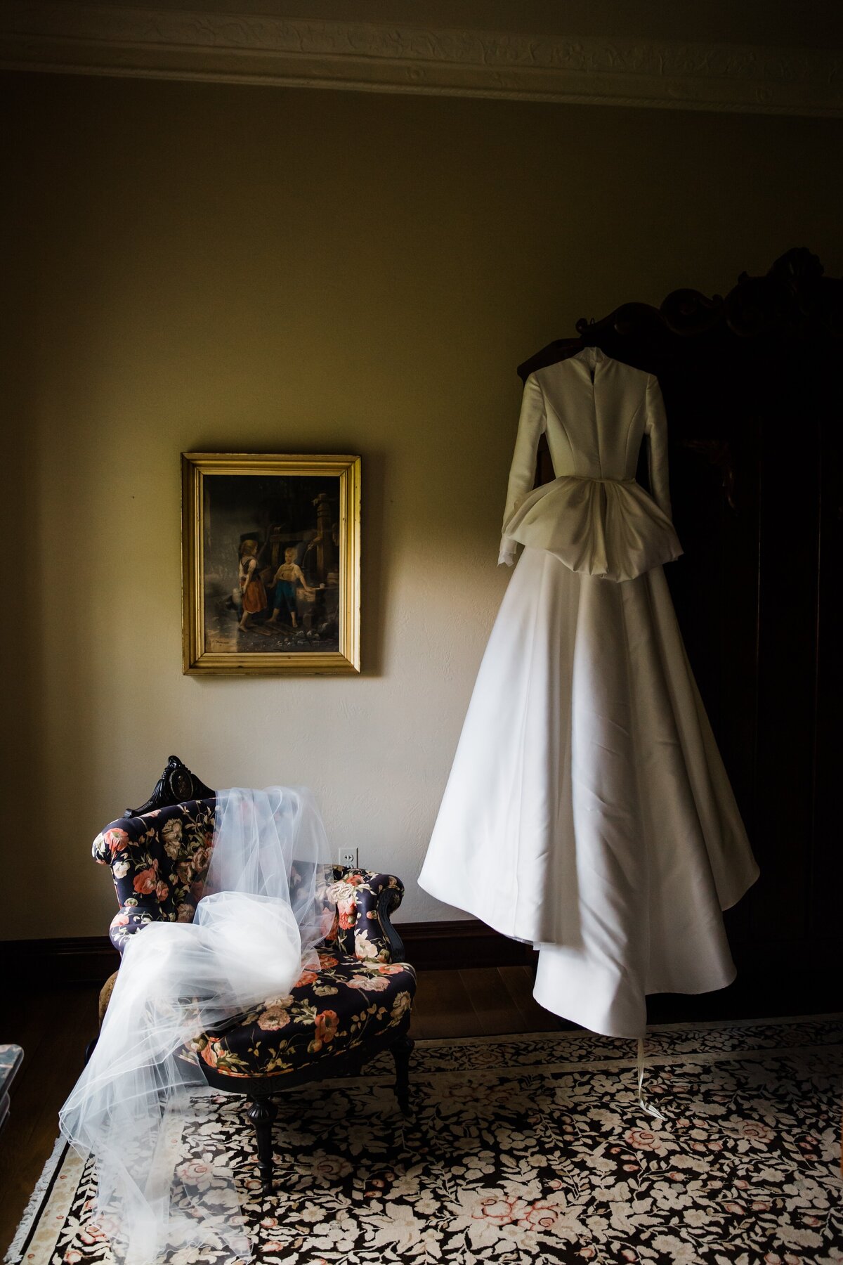 AbieLivesayPhotography-PittsburghWeddingPhotographer-DuquesneClub-AlexandraColin-28