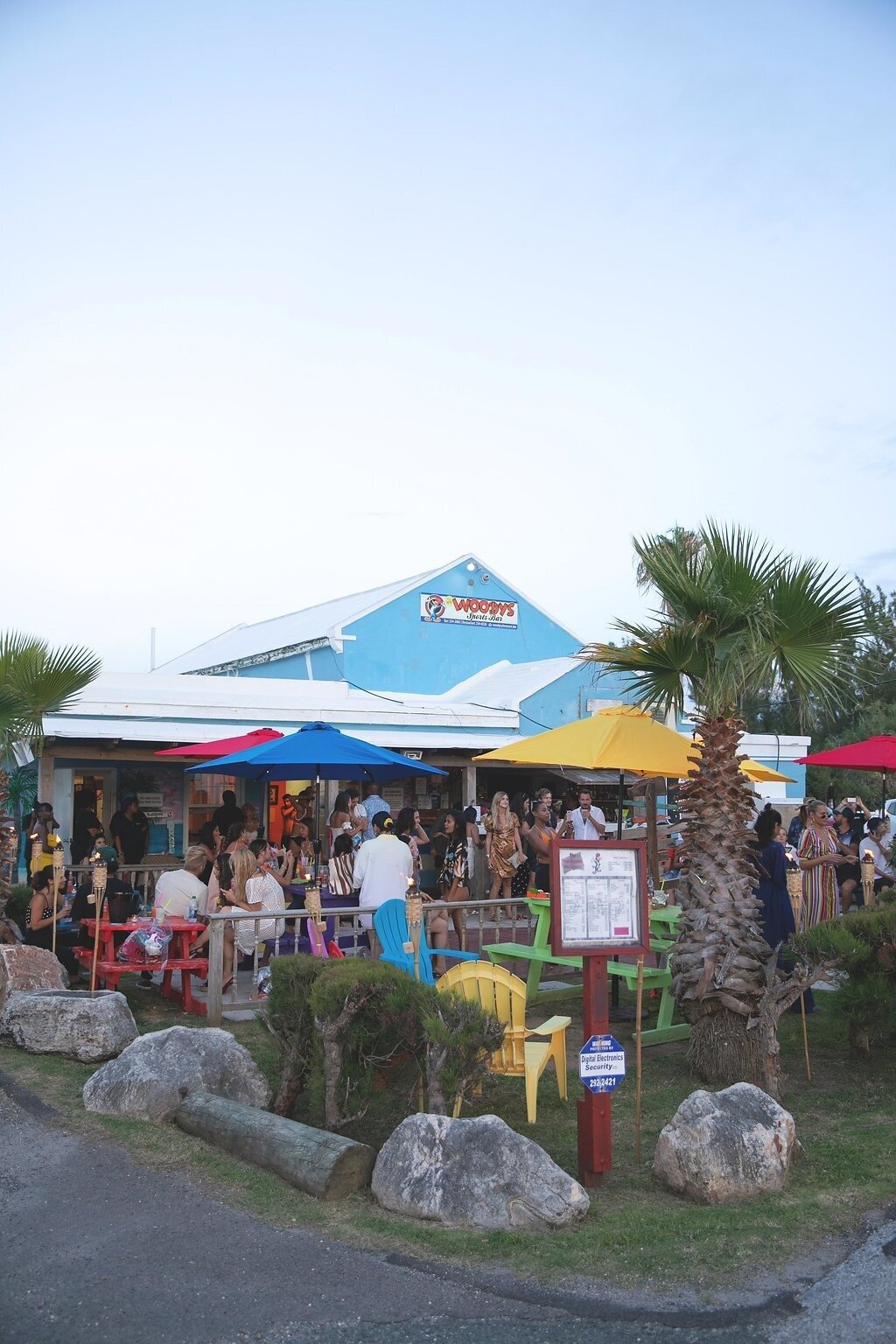 Revolve-Bermuda-Raft-Up-Party-Dasfete-4