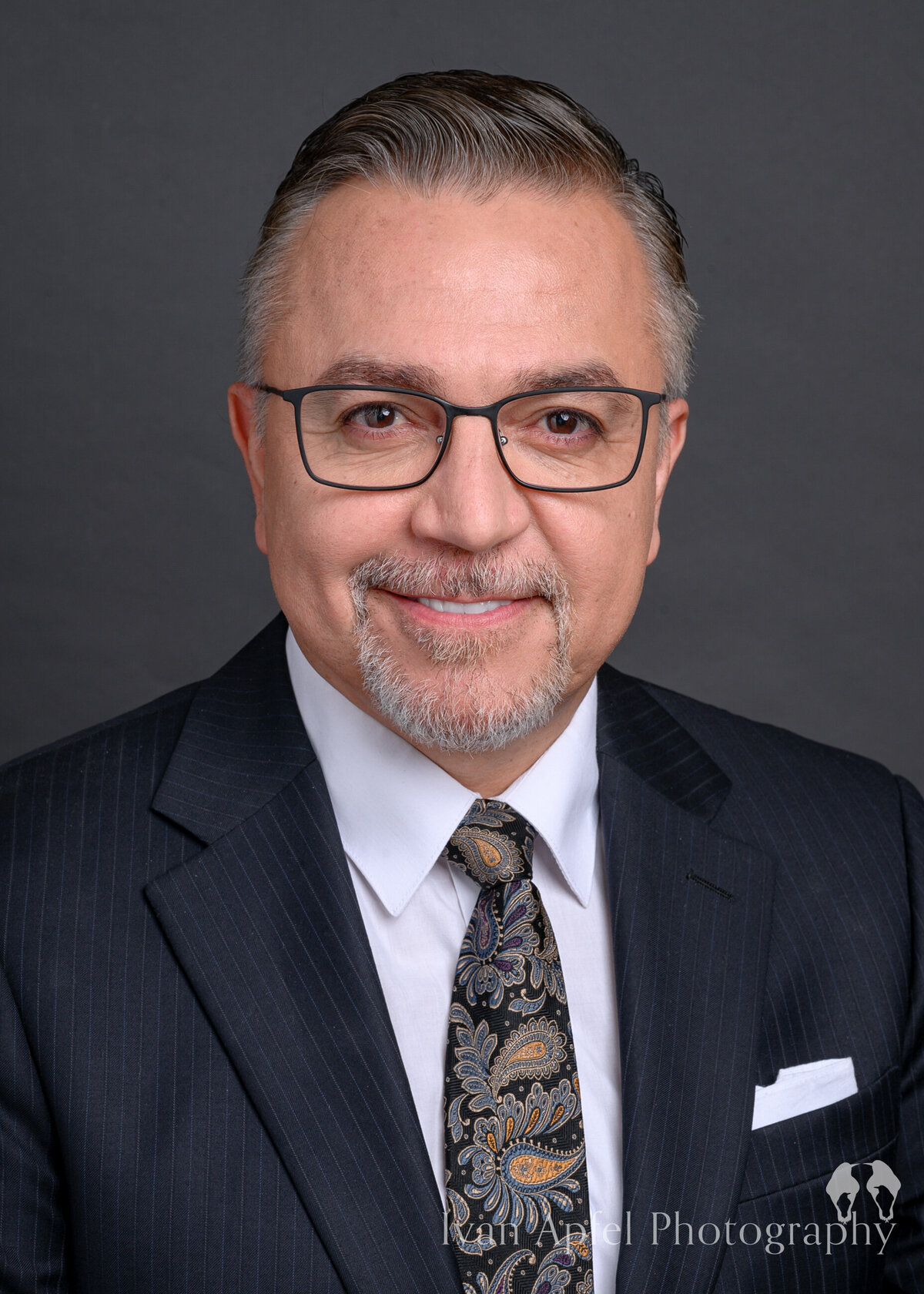 Broward-Ft-Lauderdale-Headshot-Photographer-News-Exec-Ivan-Apfel-TLMD_Headshots-562