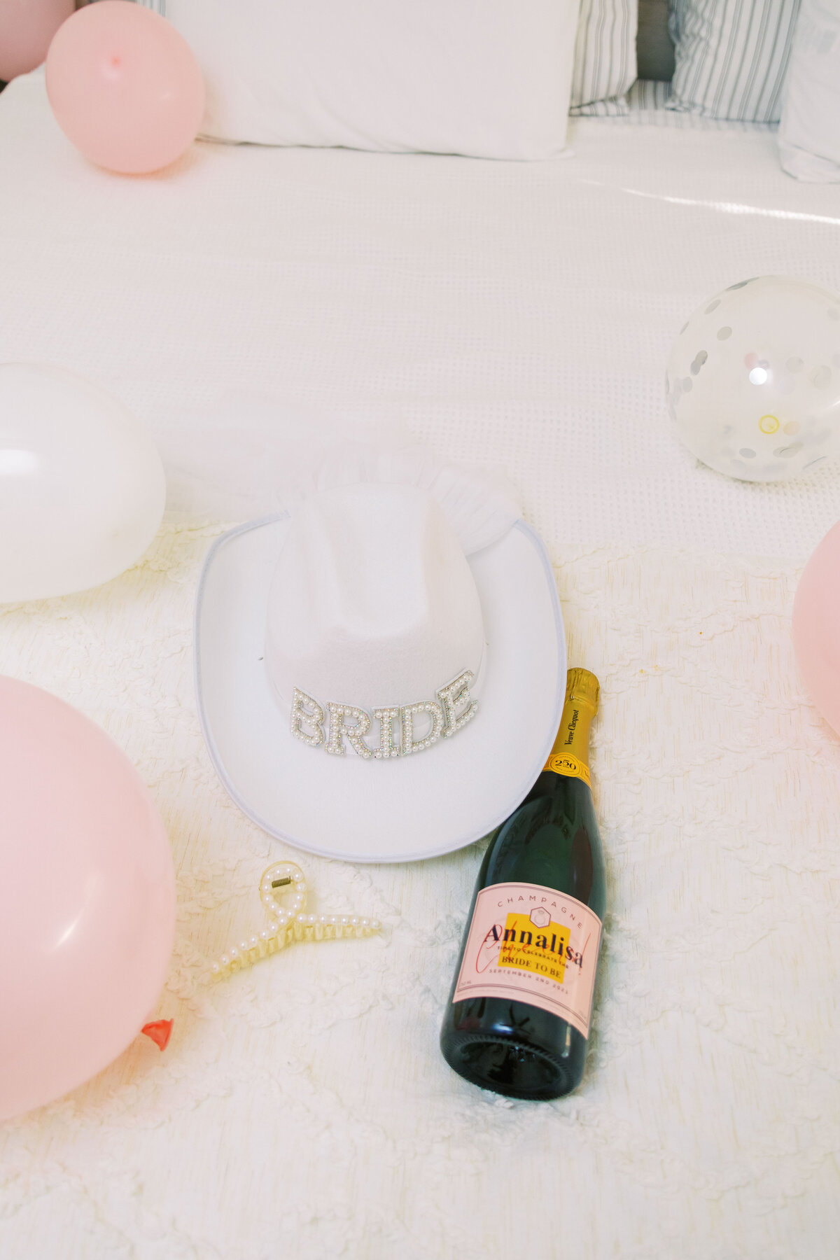 Make a splash with a lively poolside bachelorette bash in Scottsdale, featuring oversized floaties, tropical drinks, and lots of laughs. This gallery captures the vibrant energy and carefree spirit of a day spent celebrating with the bride tribe.