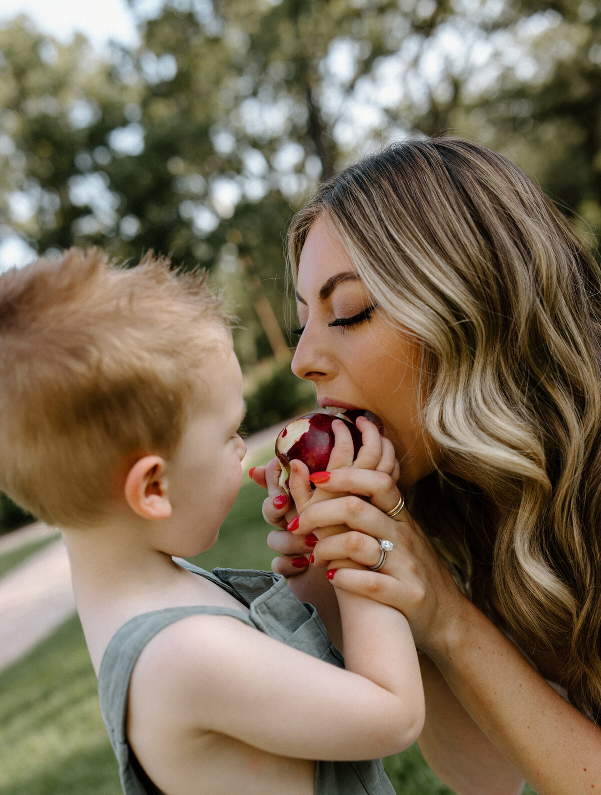 Austin-Lifestyle-Photographer- Rockhey Newborn Story-060