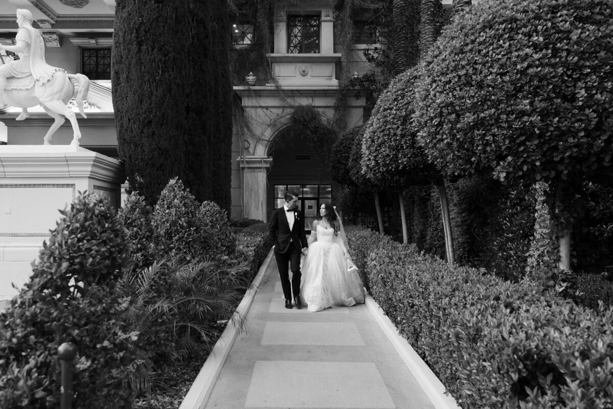 69riskyexposure_samantha-rydge_las-vegas-elopement-photography