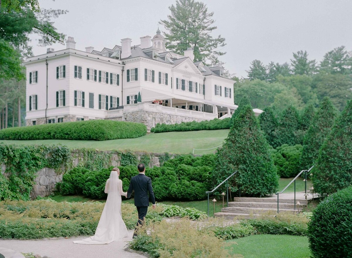 Molly-Carr-Photography-Lenox-Massachussets-Berkshires-Wedding-The-Mount-111