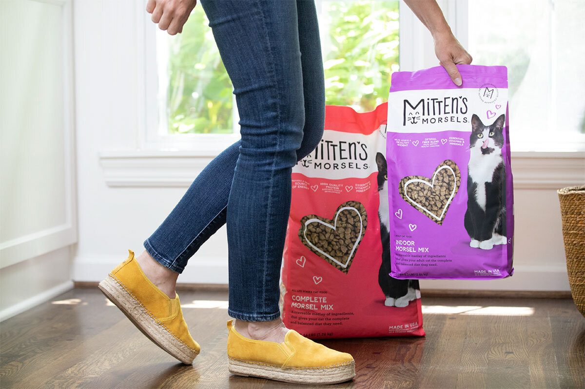mittens-morsels-pet-food-packaging-purchase