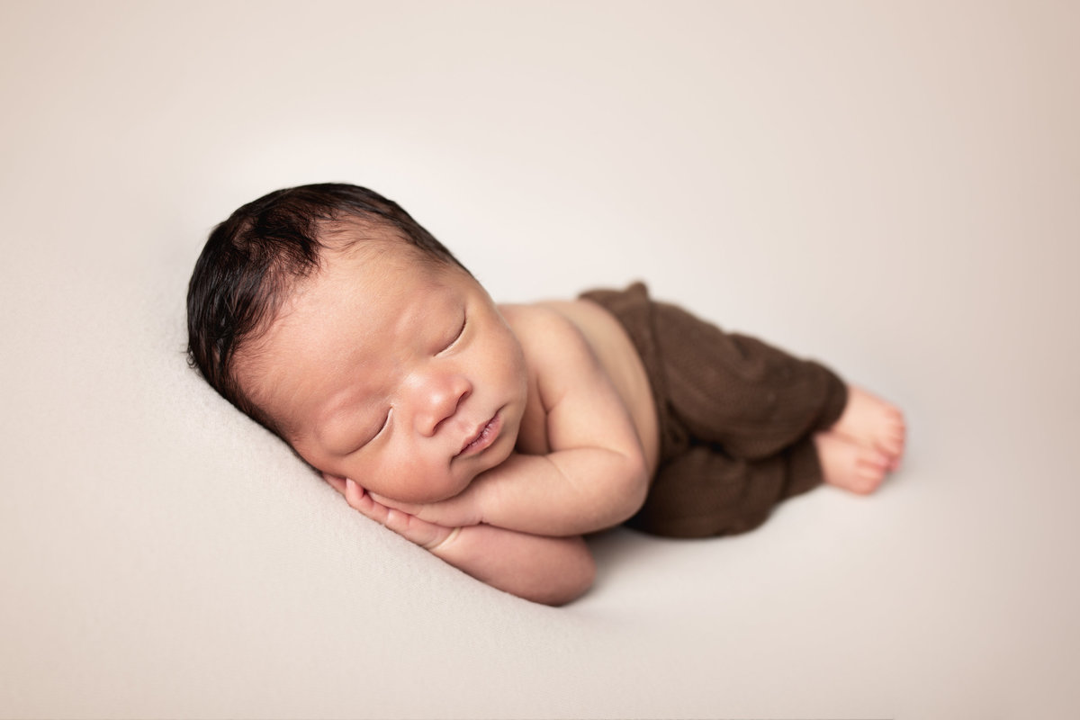 south-florida-newborn-photographer-2B0A9740sc-Edit