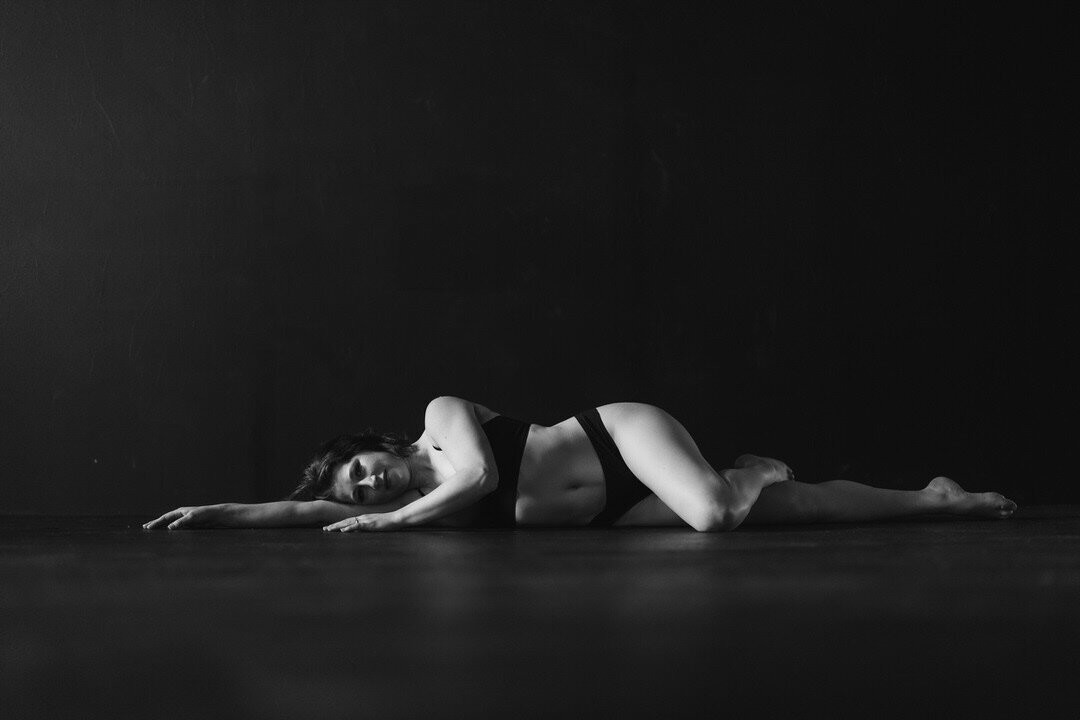 Boudoir photographer WI-47