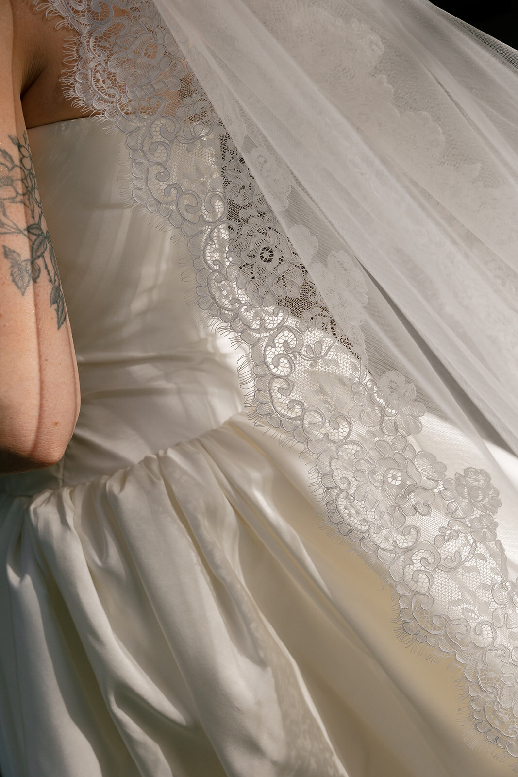 EmilyDrew_Wedding_Previews_-38_websize