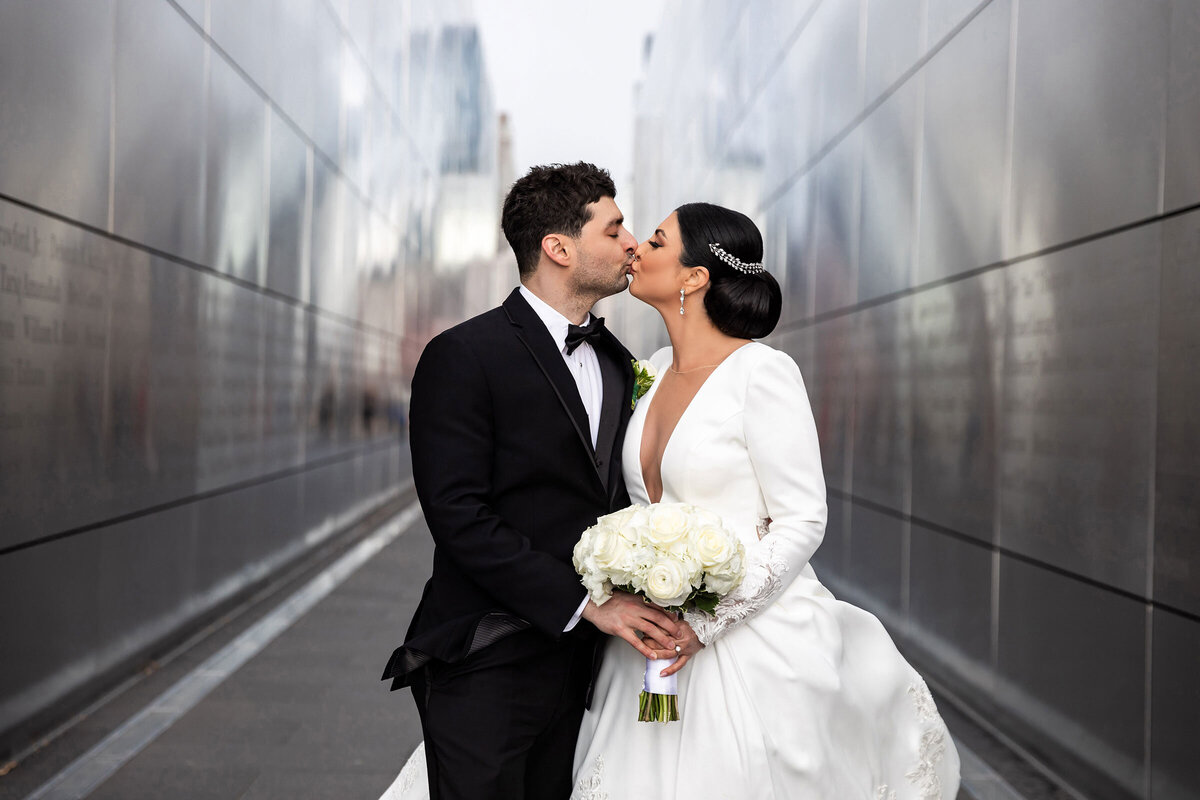 emma-cleary-new-york-nyc-wedding-photographer-videographer-wedding-venue-liberty-house-2