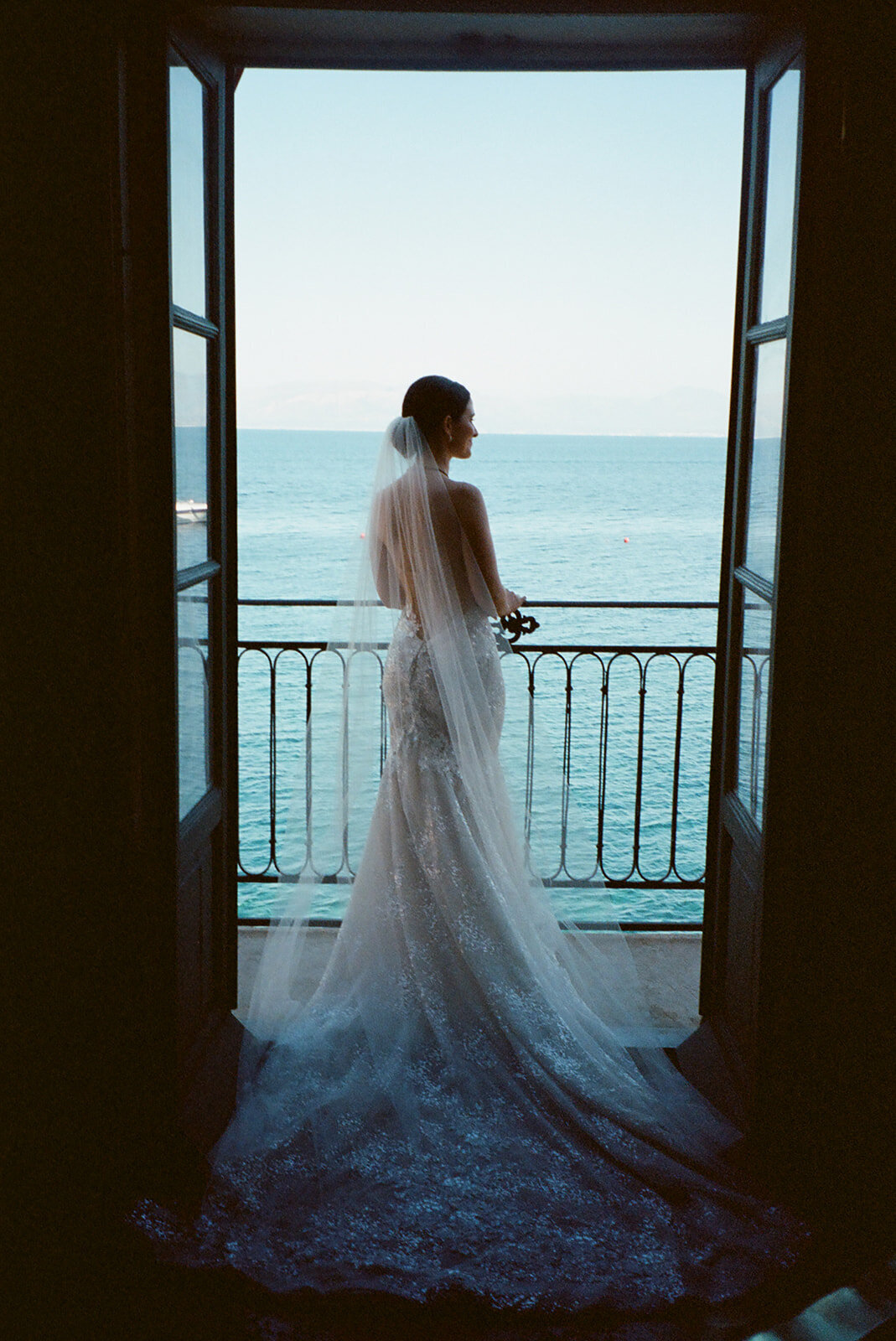 Film-wedding-35mm-Larisa-Shorina-NYC-Paris-78