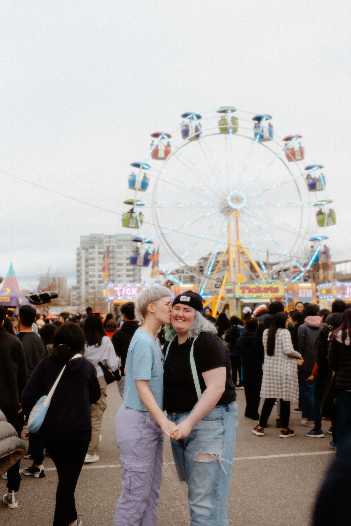 vancouver-west-coast-amusement-carnival-couples-portraits-57-lowres