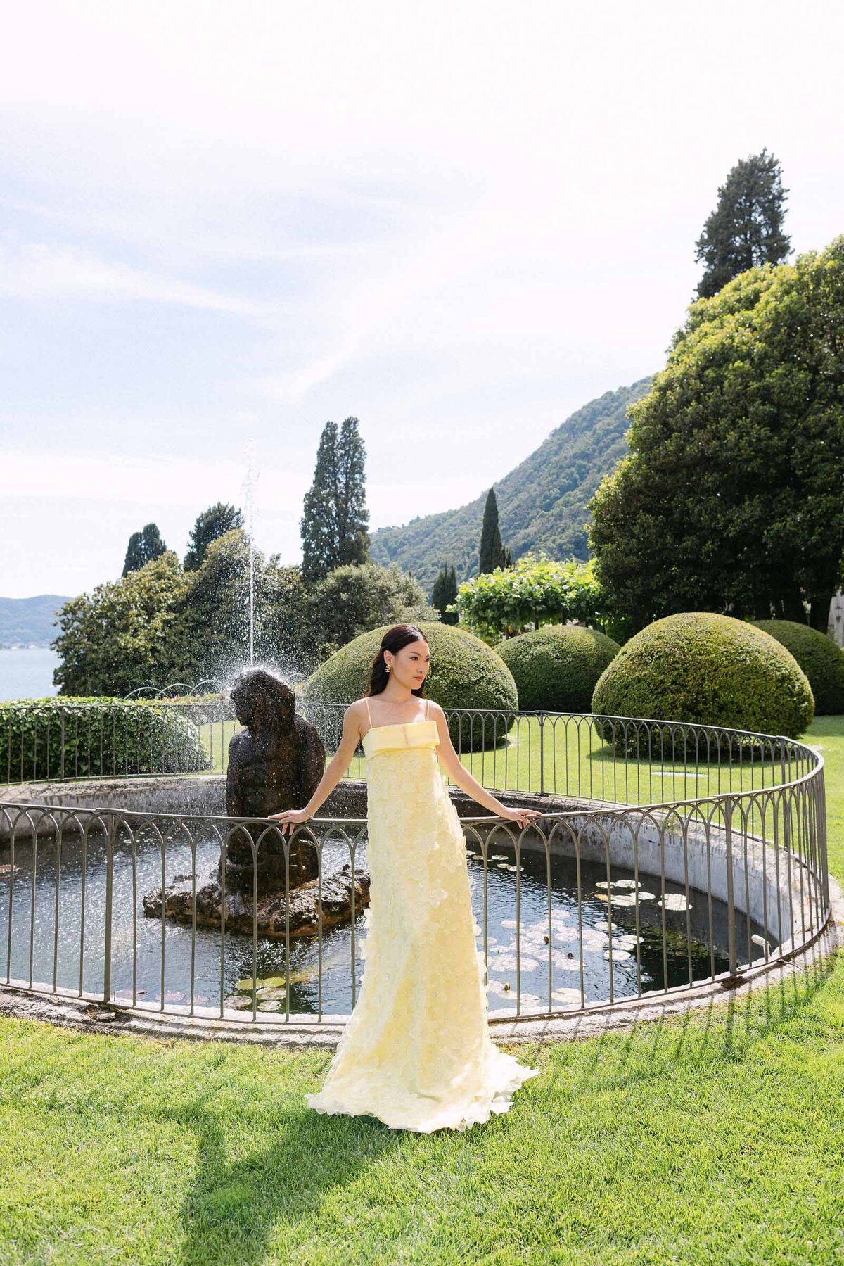 couple photoshoot lake como passalacqua hotel 22