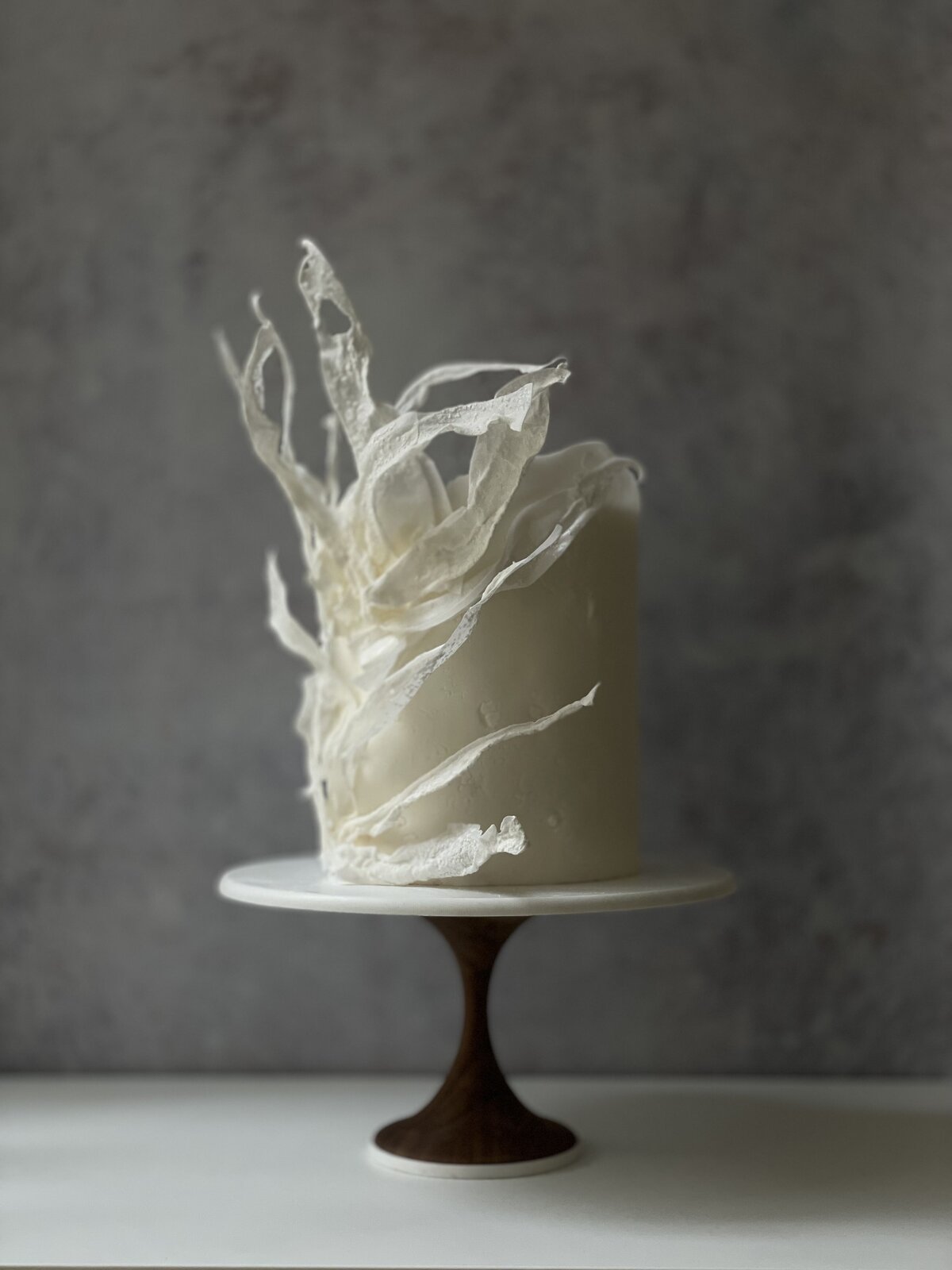 contemoraryweddingcake