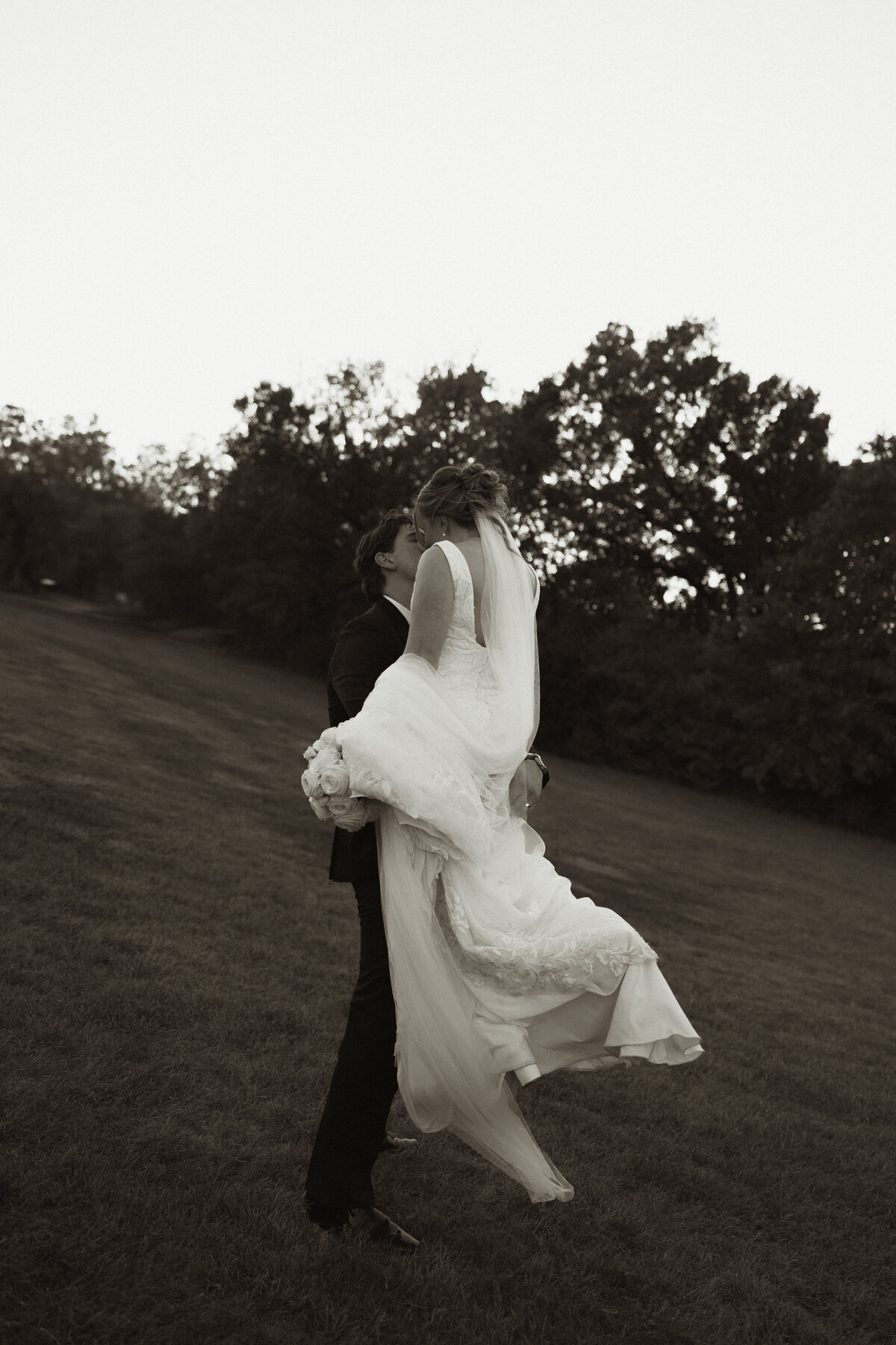 natalieandgarrettwedding_emilyarwinephotography-15 (1)