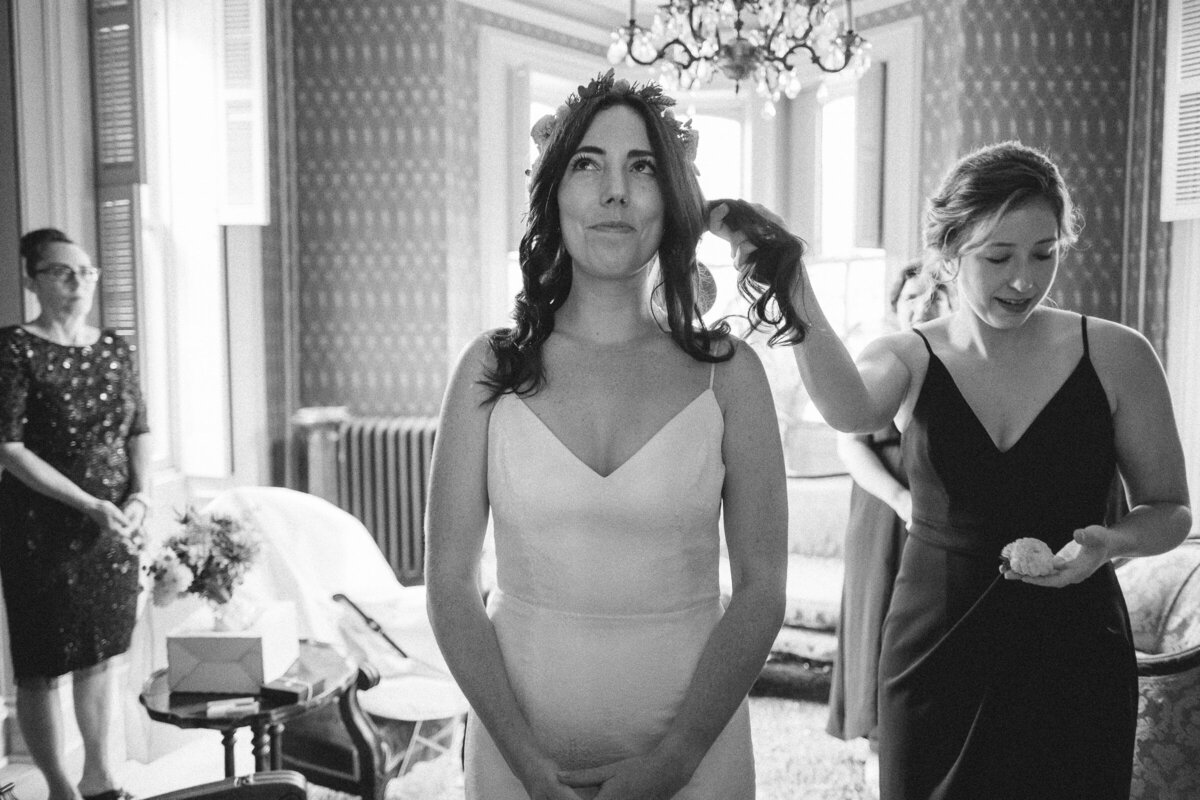 documentary photographer garden greenhouse wedding-27