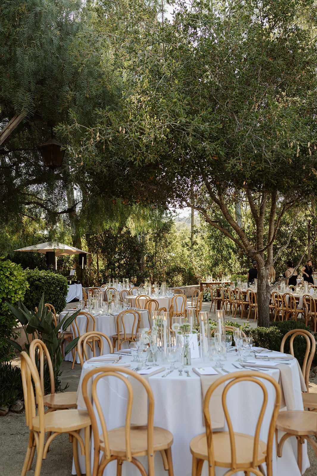 meagan-hilss-events-reception-seating-arrangement