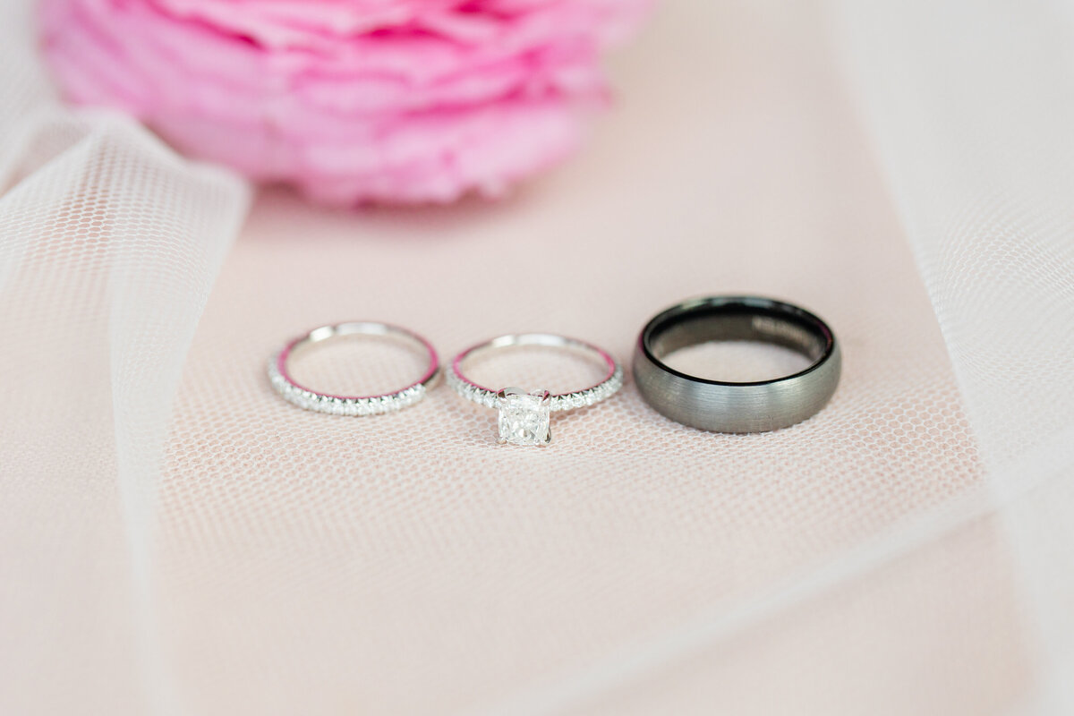 photo of wedding rings