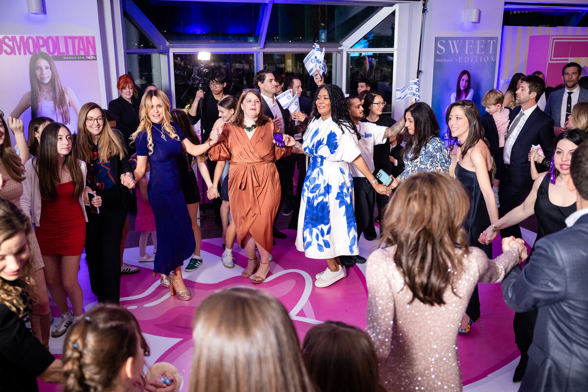 Current_At_Chelsea_Piers-Bat_Mitzvah-Olivia-1223