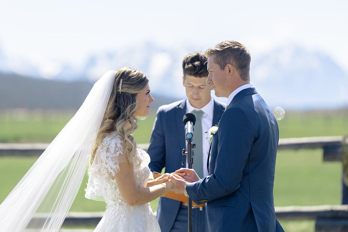 Diamond-cross-ranch-wedding-J-NFoxtails-photography-090