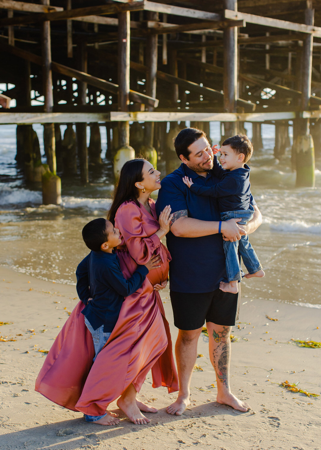 katherine-beth-photography-san-diego-family-photographer-pacific-beach-pier-family-photos-crystal-beach-pier_0001-1