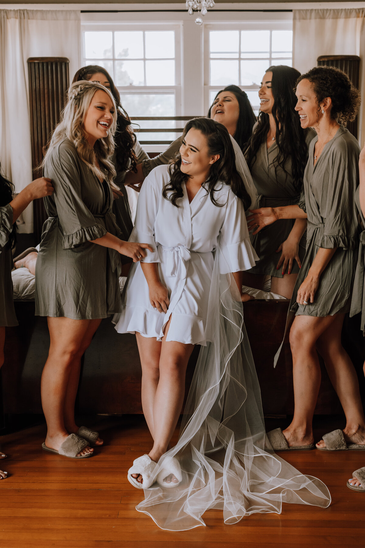 bridal party getting ready at the manor house