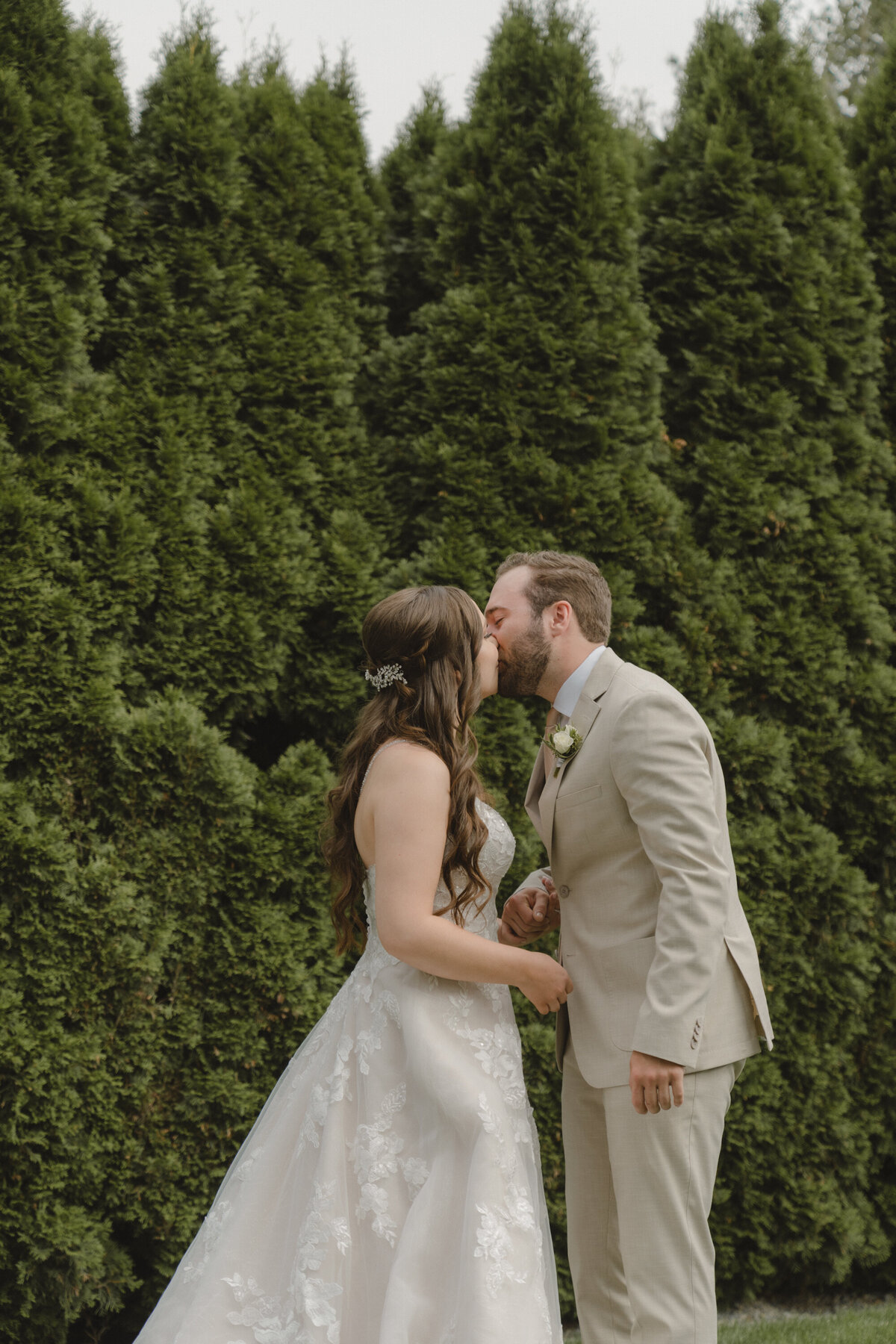 Stephanie-Chase-Wedding-at-the-Lake-Tapps-Bonney-Lake-Seattle-Amy-Law-Photography-58