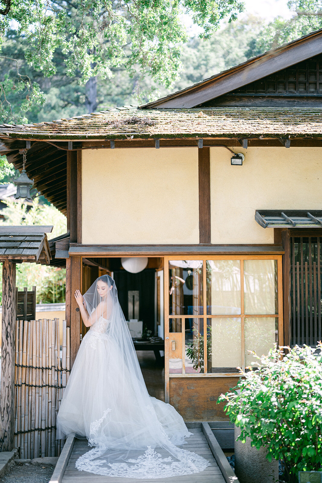 studio-dukesa-amy-huang-fine-art-destination-wedding-film-photography-showit-design-partner-hakone-133