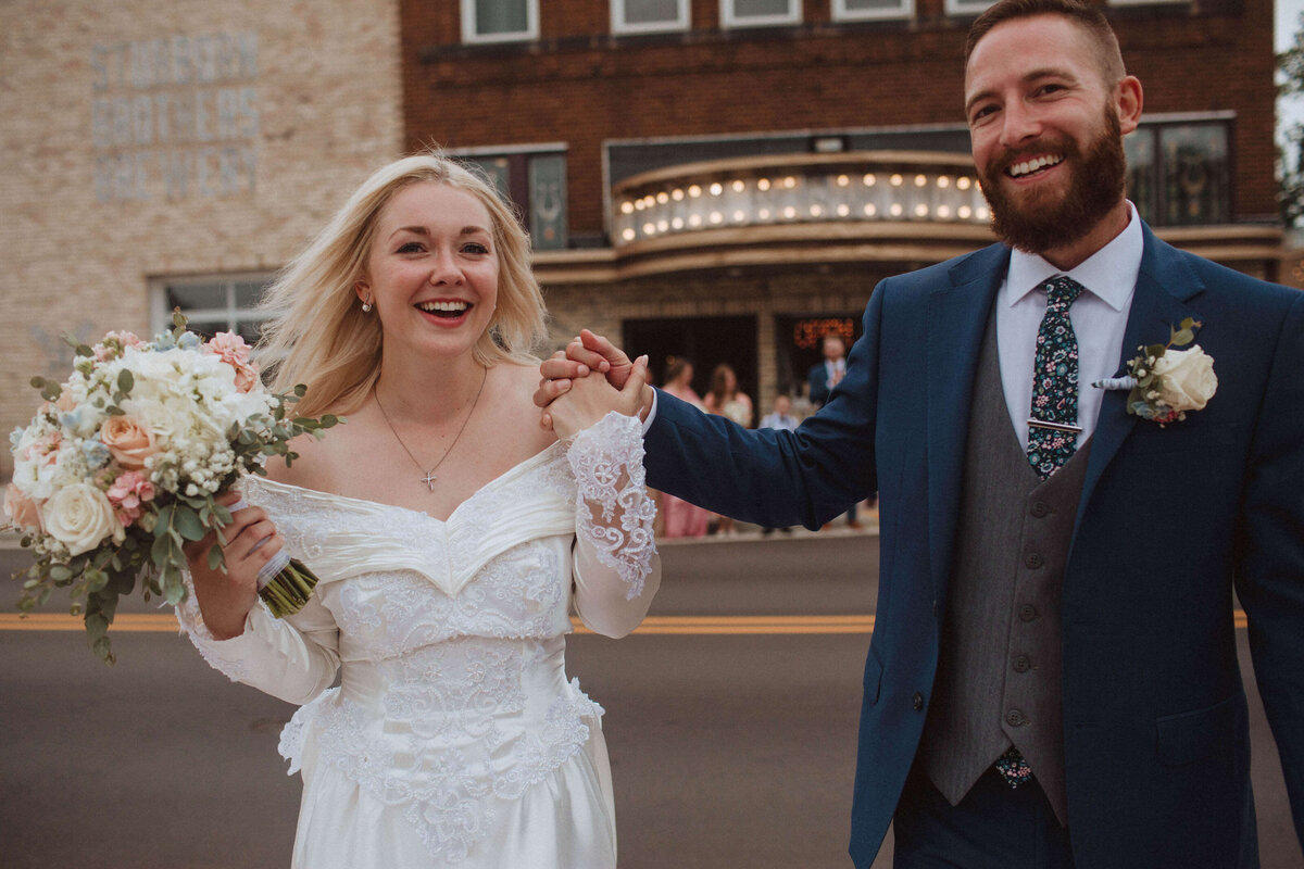 shawano-stubborn-brothers-brewery-wedding-nikki-n-photography-385