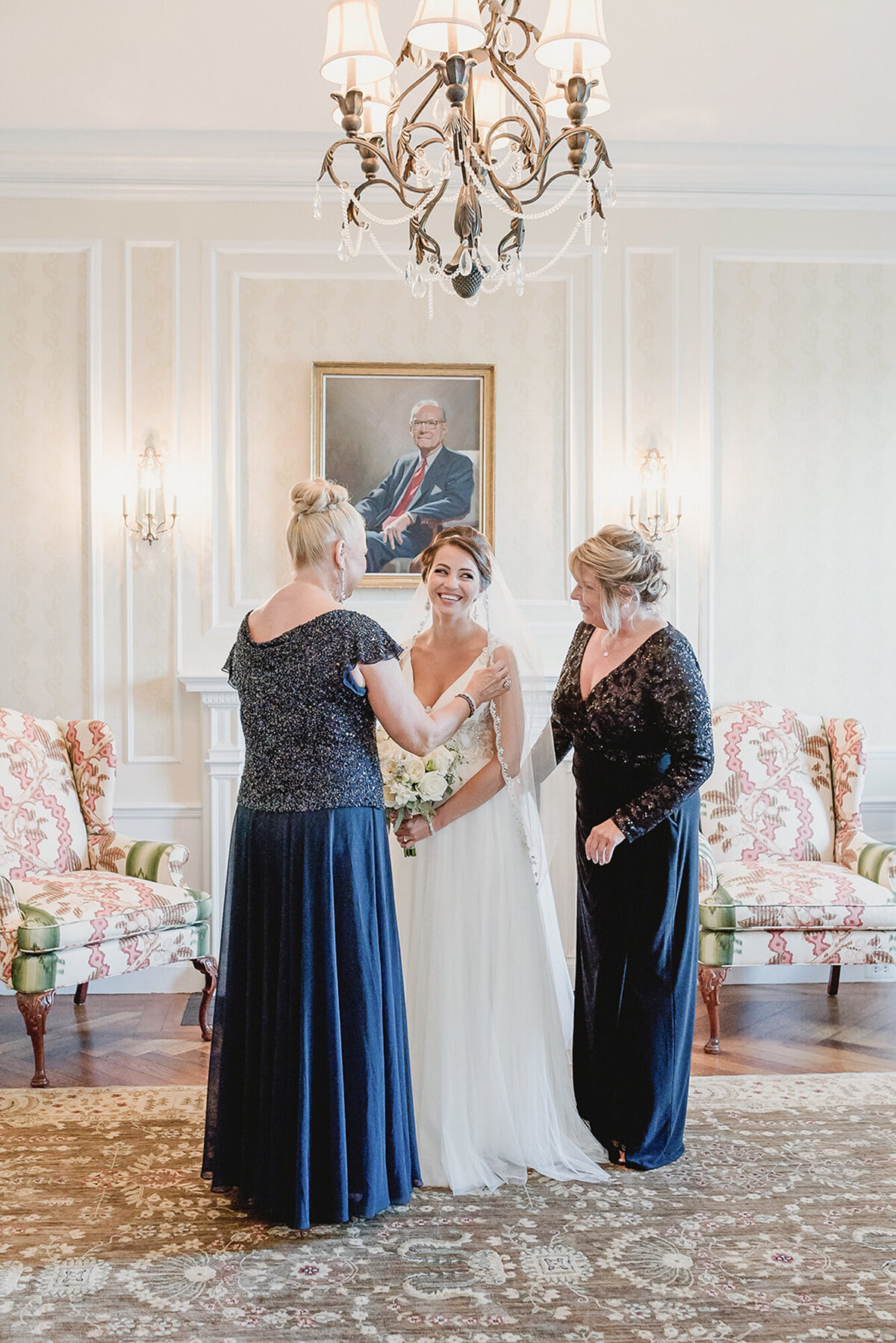 Classic Black Tie Wedding at the War Memorial in Grosse Pointe Michigan provided by Kari Dawson and her team1