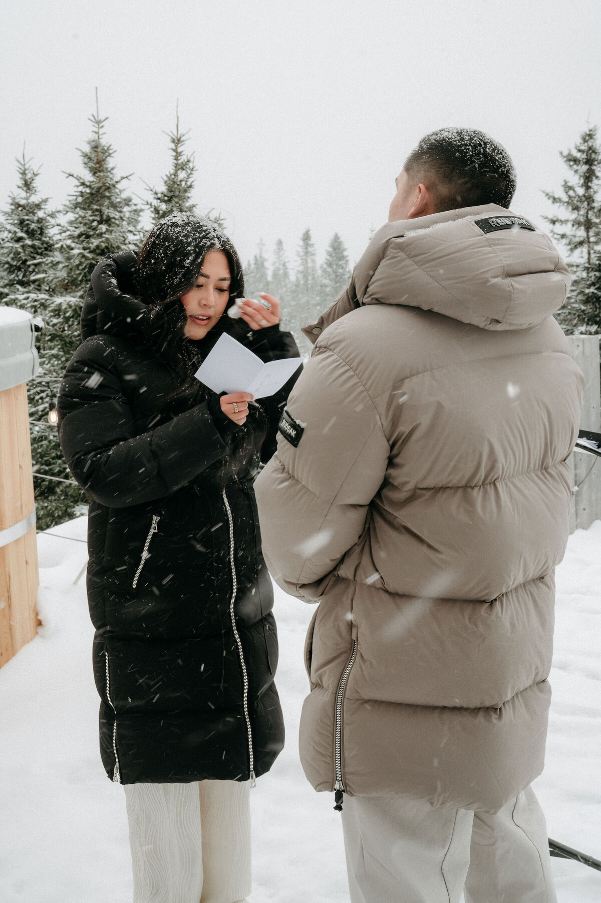 S-R_Winter-Elopement-Quebec-78